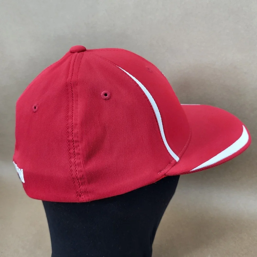 Red Austin Peay State Govs Governors NCAA Flat Bill Small-Medium Cap Hat Russell